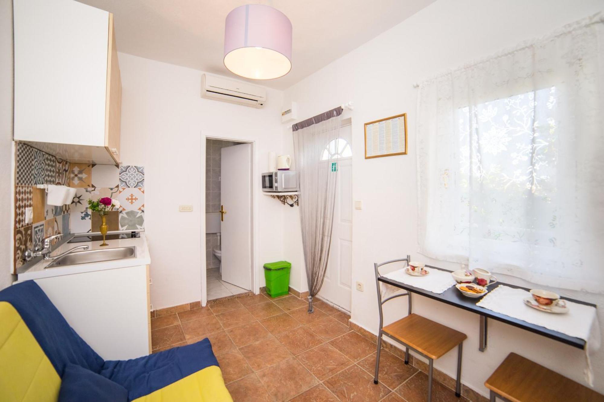 Apartmani Kala Podgora Cameră foto