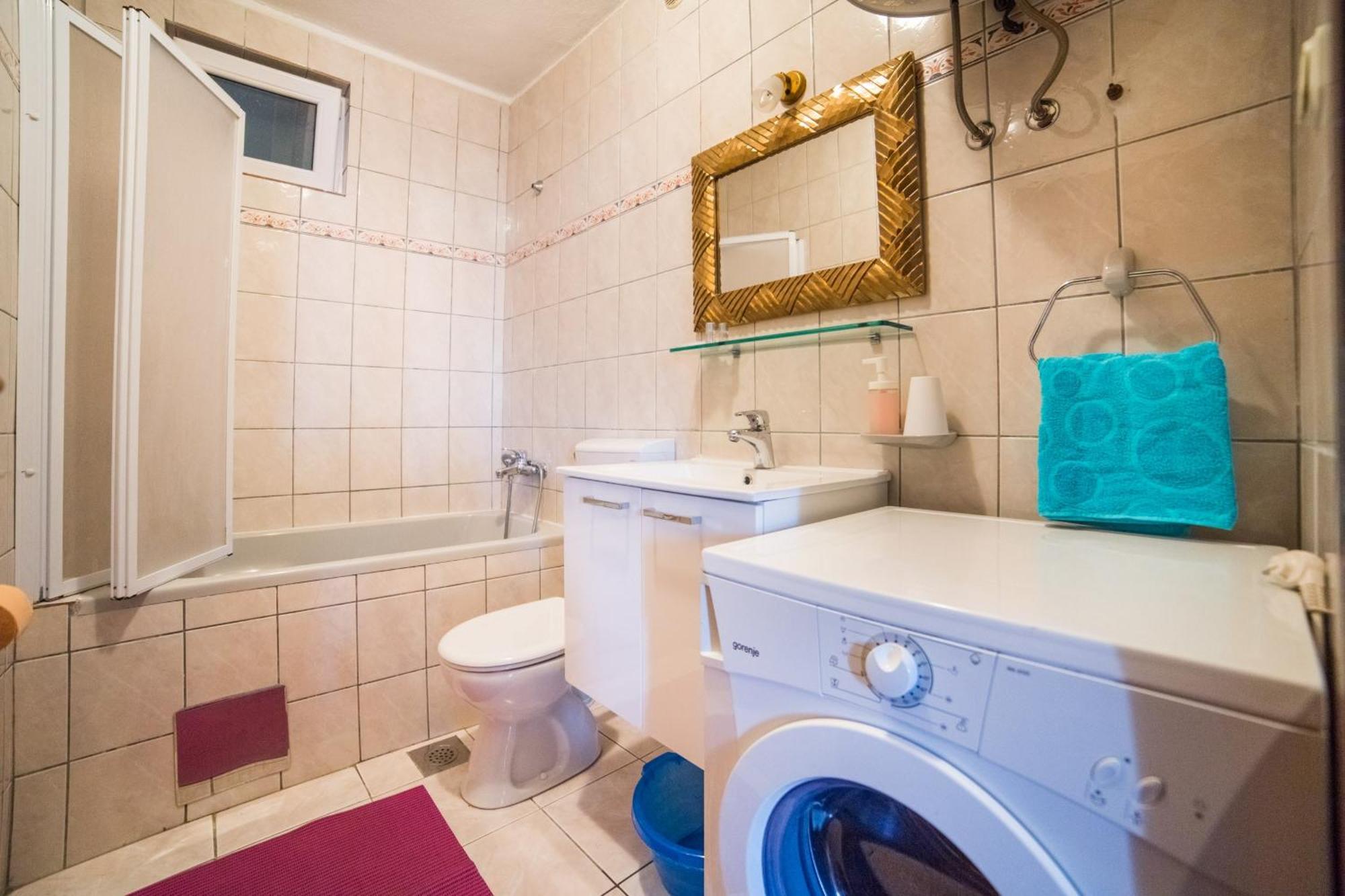 Apartmani Kala Podgora Cameră foto