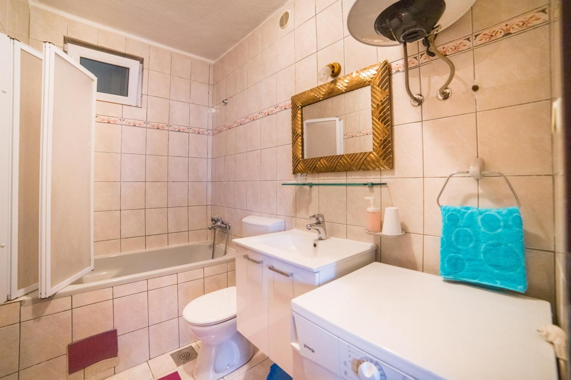 Apartmani Kala Podgora Cameră foto